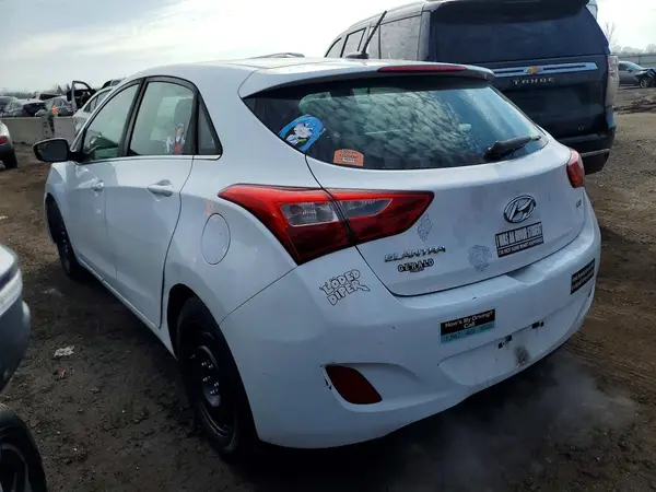 KMHD35LH8HU384505 2017 HYUNDAI ELANTRA - Image 2