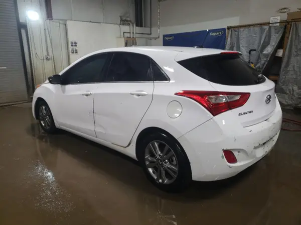 KMHD35LH9GU252139 2016 HYUNDAI ELANTRA - Image 2