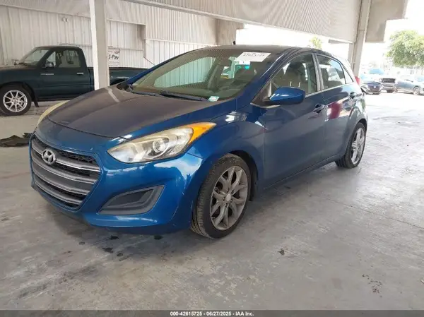 KMHD35LH9GU253064 2016 HYUNDAI ELANTRA - Image 2