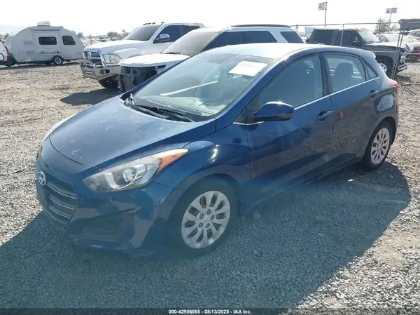 KMHD35LH9GU254277 2016 HYUNDAI ELANTRA - Image 2