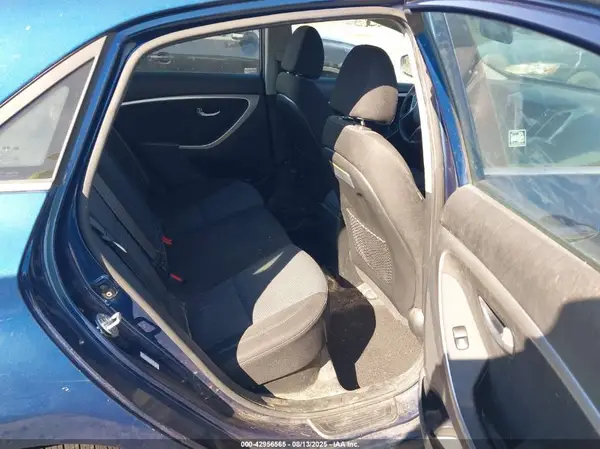 KMHD35LH9GU254277 2016 HYUNDAI ELANTRA - Image 8