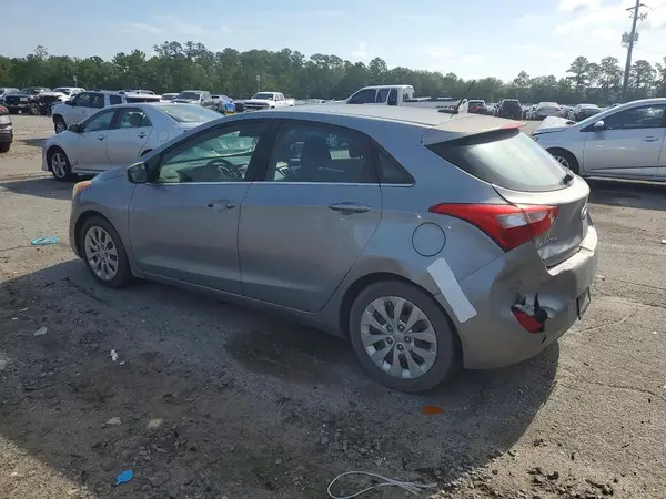 KMHD35LH9GU256496 2016 HYUNDAI ELANTRA - Image 2