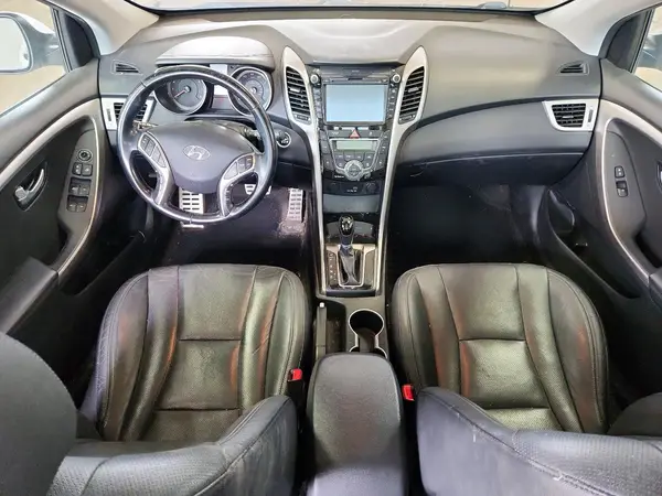 KMHD35LH9GU260984 2016 HYUNDAI ELANTRA - Image 8