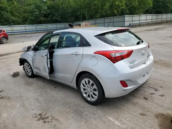 KMHD35LH9GU262718 2016 HYUNDAI ELANTRA - Image 2