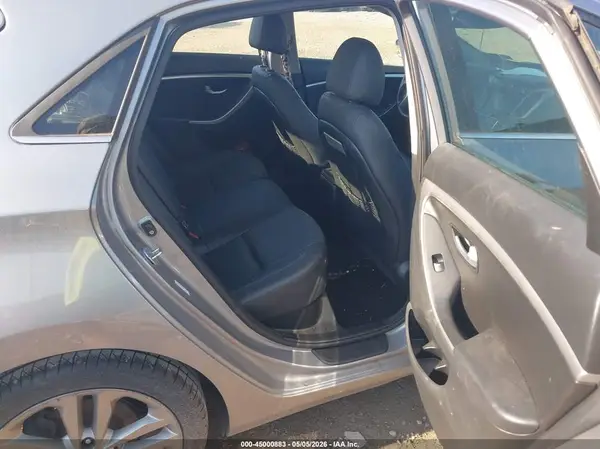 KMHD35LH9GU262945 2016 HYUNDAI ELANTRA - Image 8