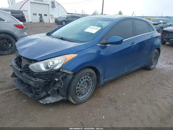 KMHD35LH9GU263335 2016 HYUNDAI ELANTRA - Image 2