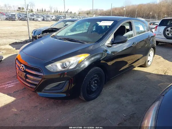 KMHD35LH9GU263433 2016 HYUNDAI ELANTRA - Image 2