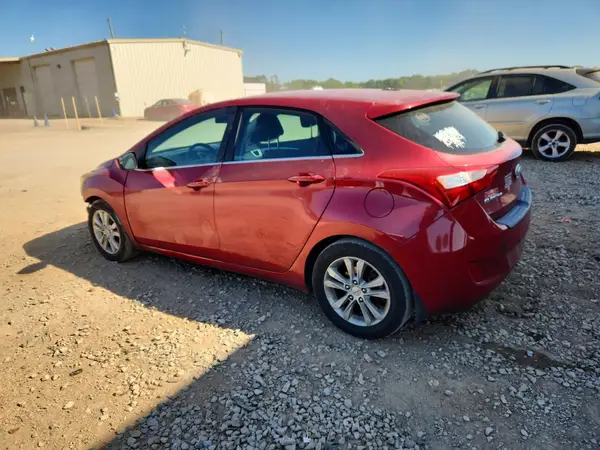 KMHD35LH9GU263772 2016 HYUNDAI ELANTRA - Image 2