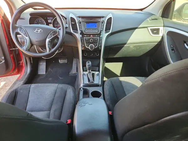 KMHD35LH9GU263772 2016 HYUNDAI ELANTRA - Image 8