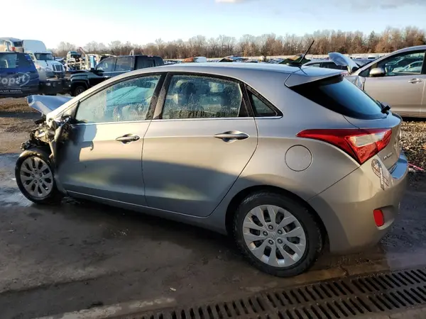 KMHD35LH9GU264470 2016 HYUNDAI ELANTRA - Image 2