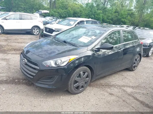 KMHD35LH9GU267692 2016 HYUNDAI ELANTRA - Image 2