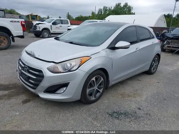KMHD35LH9GU269085 2016 HYUNDAI ELANTRA - Image 2