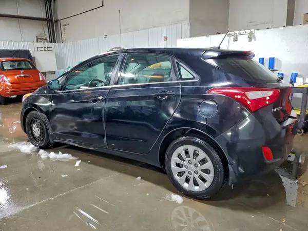 KMHD35LH9GU270219 2016 HYUNDAI ELANTRA - Image 2