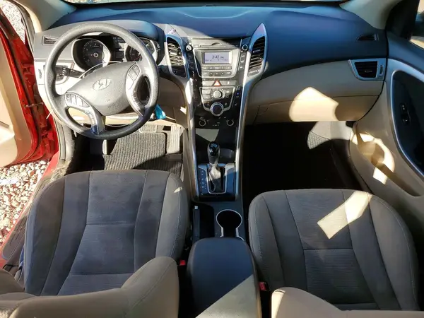KMHD35LH9GU270589 2016 HYUNDAI ELANTRA - Image 8
