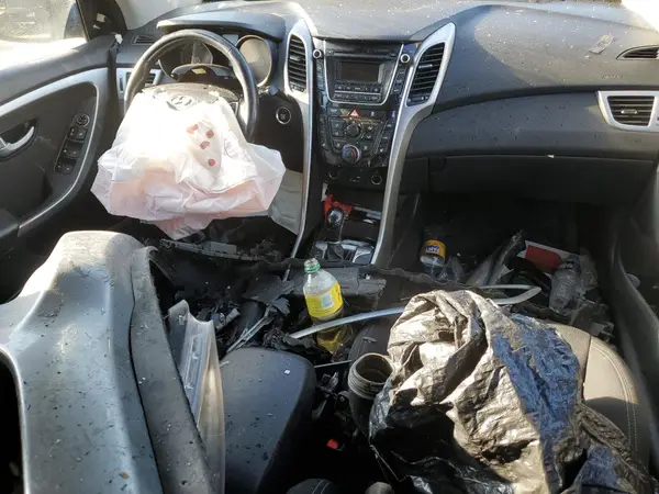 KMHD35LH9GU291507 2016 HYUNDAI ELANTRA - Image 8