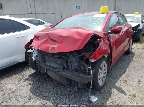 KMHD35LH9GU299624 2016 HYUNDAI ELANTRA - Image 2