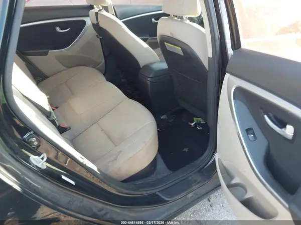 KMHD35LH9GU299915 2016 HYUNDAI ELANTRA - Image 8
