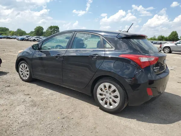 KMHD35LH9GU300903 2016 HYUNDAI ELANTRA - Image 2