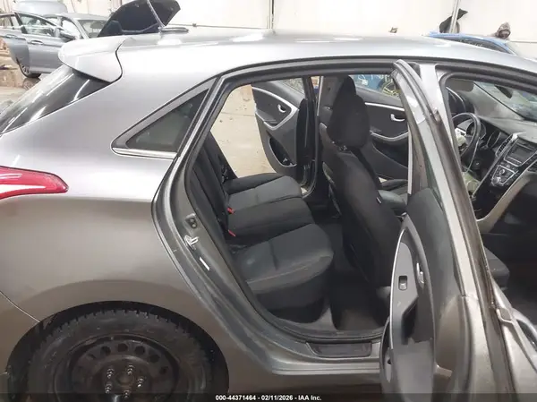 KMHD35LH9GU305096 2016 HYUNDAI ELANTRA - Image 8
