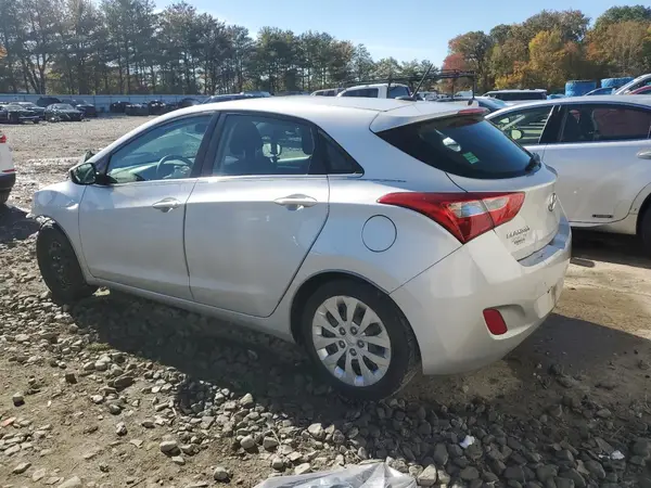 KMHD35LH9GU305115 2016 HYUNDAI ELANTRA - Image 2