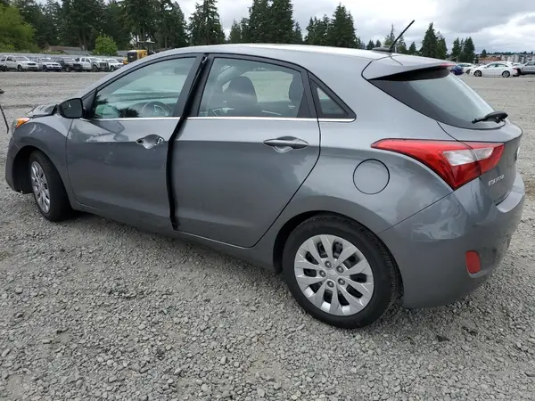 KMHD35LH9GU305907 2016 HYUNDAI ELANTRA - Image 2