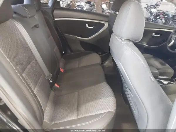 KMHD35LH9GU312811 2016 HYUNDAI ELANTRA - Image 8