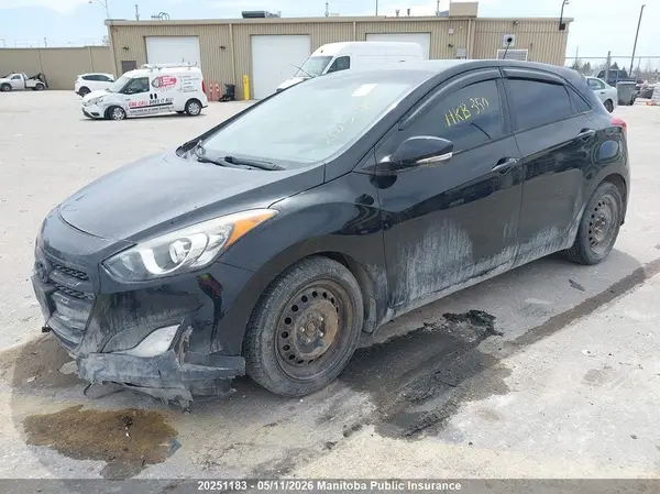 KMHD35LH9GU313277 2016 HYUNDAI ELANTRA - Image 2