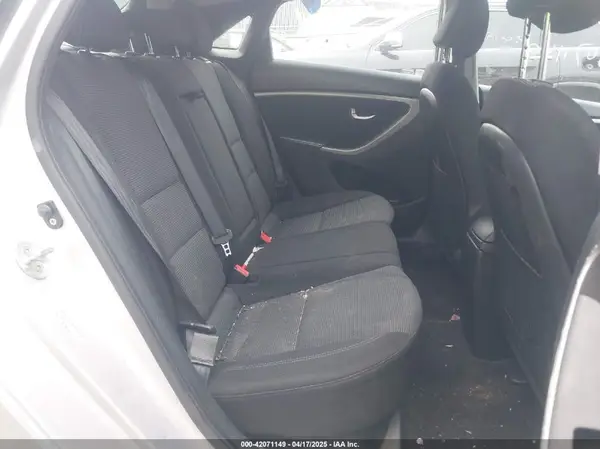 KMHD35LH9GU319385 2016 HYUNDAI ELANTRA - Image 8