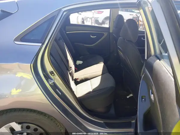 KMHD35LH9GU325283 2016 HYUNDAI ELANTRA - Image 8