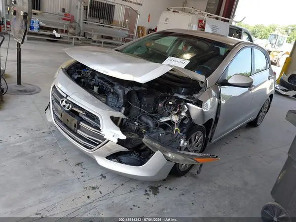 KMHD35LH9GU326675 2016 HYUNDAI ELANTRA - Image 2