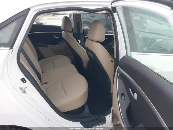 KMHD35LH9GU327020 2016 HYUNDAI ELANTRA - Image 8