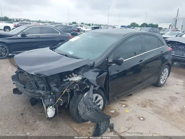 KMHD35LH9GU327292 2016 HYUNDAI ELANTRA - Image 2