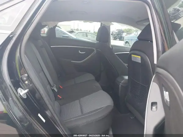 KMHD35LH9GU327292 2016 HYUNDAI ELANTRA - Image 8