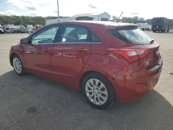 KMHD35LH9GU328572 2016 HYUNDAI ELANTRA - Image 2