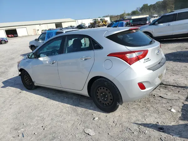 KMHD35LH9GU338213 2016 HYUNDAI ELANTRA - Image 2