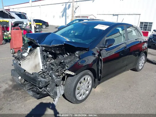 KMHD35LH9GU338468 2016 HYUNDAI ELANTRA - Image 2