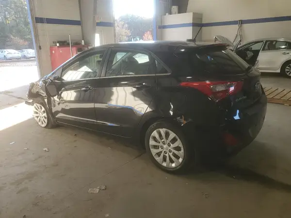 KMHD35LH9GU342617 2016 HYUNDAI ELANTRA - Image 2