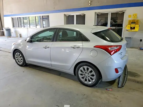 KMHD35LH9HU347009 2017 HYUNDAI ELANTRA - Image 2