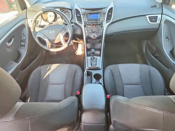 KMHD35LH9HU350136 2017 HYUNDAI ELANTRA - Image 8