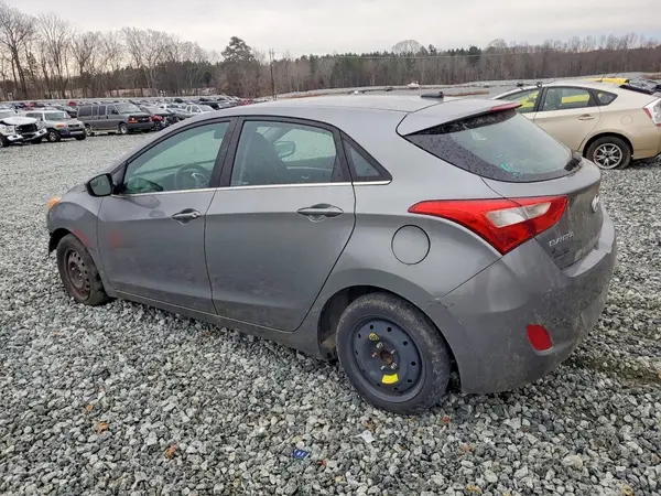 KMHD35LH9HU364280 2017 HYUNDAI ELANTRA - Image 2