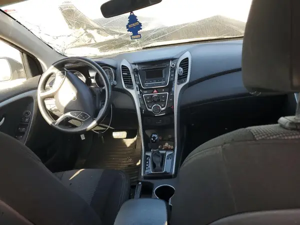 KMHD35LH9HU366403 2017 HYUNDAI ELANTRA - Image 8