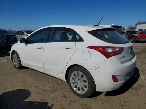 KMHD35LH9HU370337 2017 HYUNDAI ELANTRA - Image 2