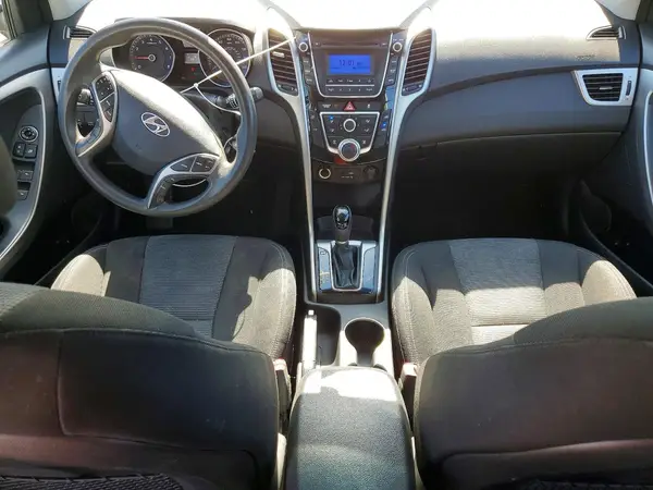 KMHD35LH9HU372881 2017 HYUNDAI ELANTRA - Image 8