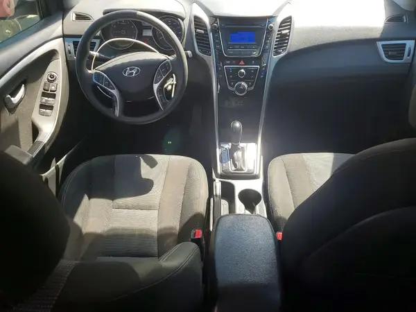 KMHD35LH9HU374677 2017 HYUNDAI ELANTRA - Image 8