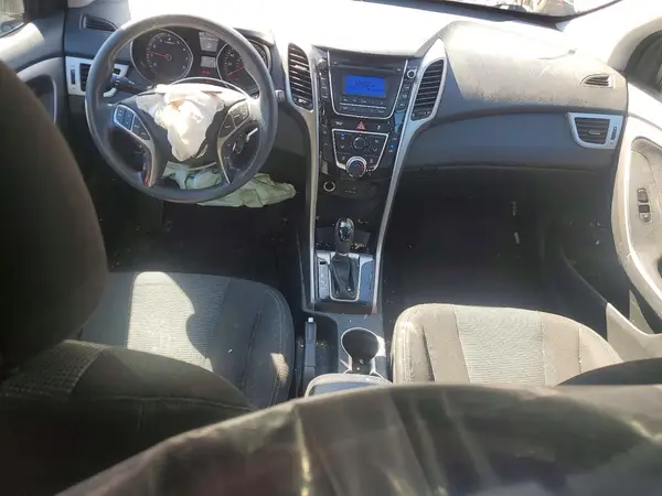 KMHD35LH9HU375165 2017 HYUNDAI ELANTRA - Image 8