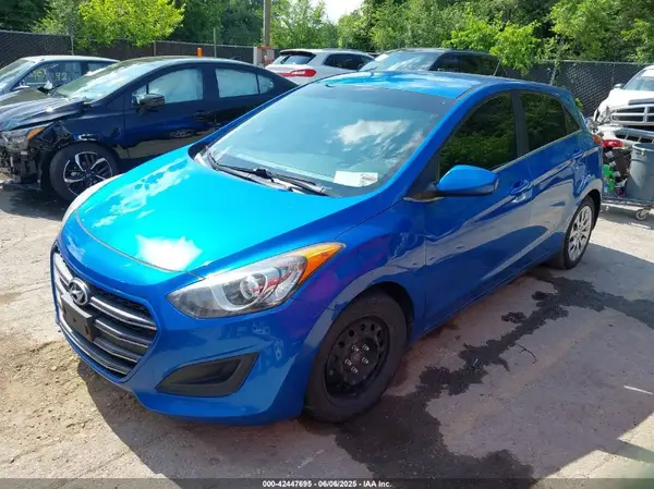 KMHD35LH9HU376722 2017 HYUNDAI ELANTRA - Image 2