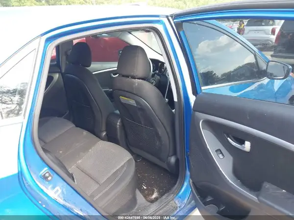 KMHD35LH9HU376722 2017 HYUNDAI ELANTRA - Image 8