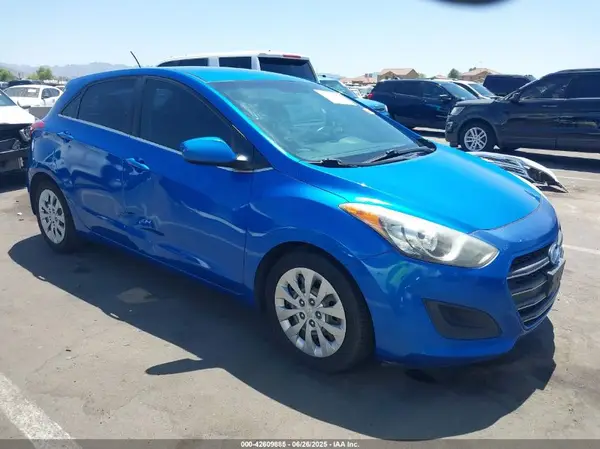 KMHD35LH9HU380429 2017 HYUNDAI ELANTRA - Image 1