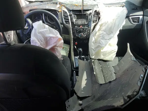 KMHD35LH9HU381810 2017 HYUNDAI ELANTRA - Image 8