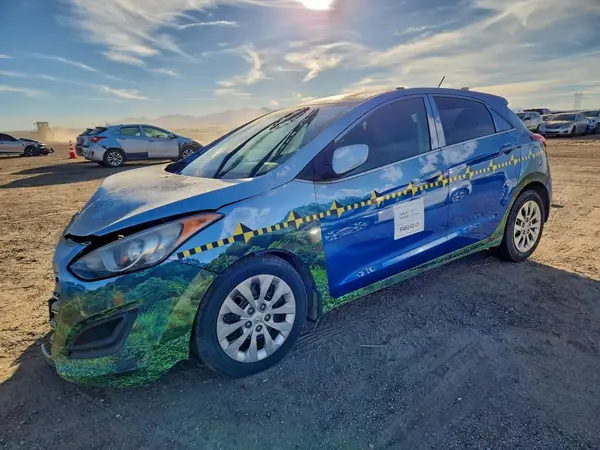 KMHD35LH9HU383007 2017 HYUNDAI ELANTRA - Image 1